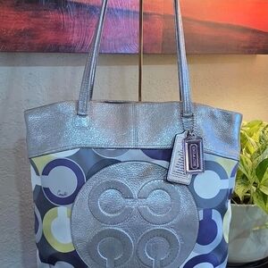 RARE Coach Julia Op Art Tote Bag